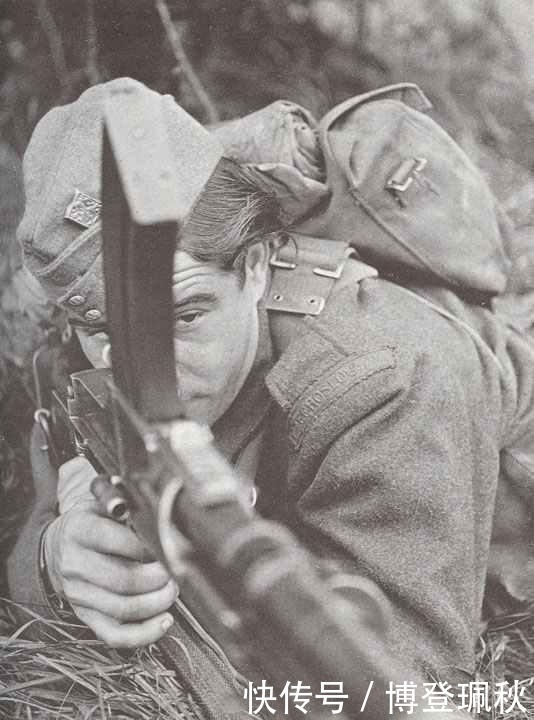 二战|此国虽小国力却强，二战前众叛亲离，反而因祸得福