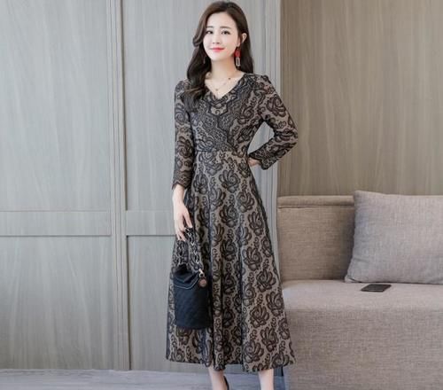 过年回家，就穿“欧版”连衣裙+高跟鞋，高端大气上档次！