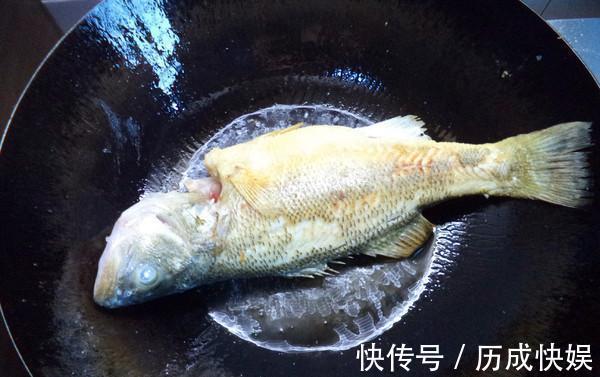 豆腐与它是天生一对,蛋白质高达牛奶4倍,口感嫩滑似蛋羹更营养