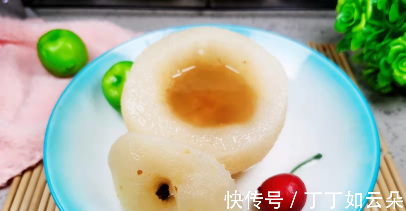 止咳|梨和花椒是絕配，放碗中一蒸，口感甘甜，潤肺止咳，家人都適合！