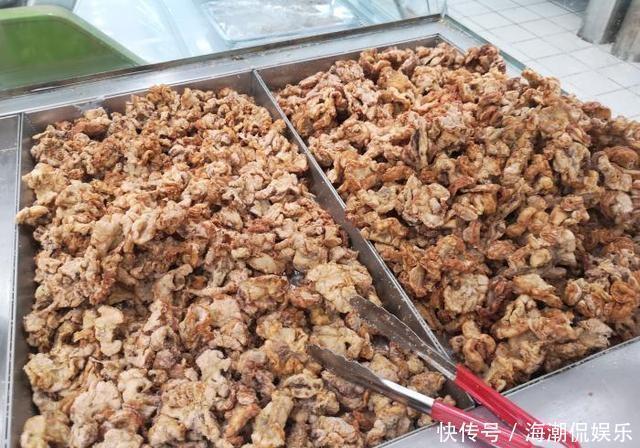 食物|阿姨超市卖“废弃物”,一个小摊位,独霸整个超市,销量太好