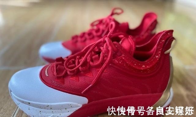 威少3 最适合扁平足穿着的10款实战鞋!再也不要担心买不到合适的鞋了!