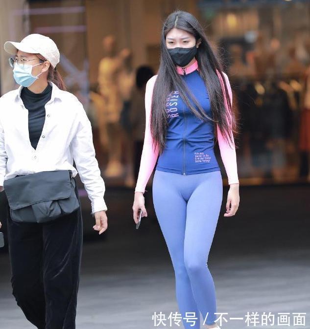 腿型 打底裤的装扮自信潇洒,穿着时髦,映衬着女性优雅气质