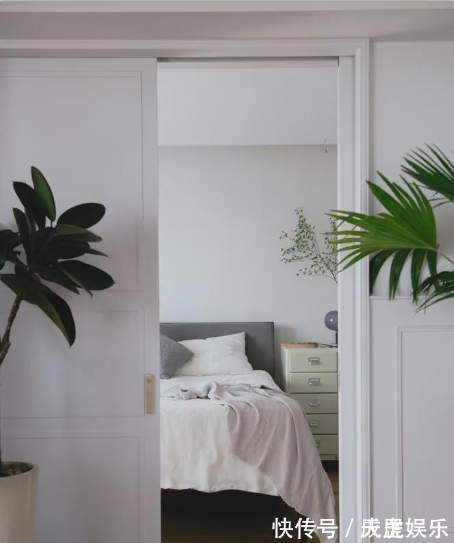 三居|110㎡三居,非传统客厅、超舒适餐厨区、绝美阳台,还偷出一间房