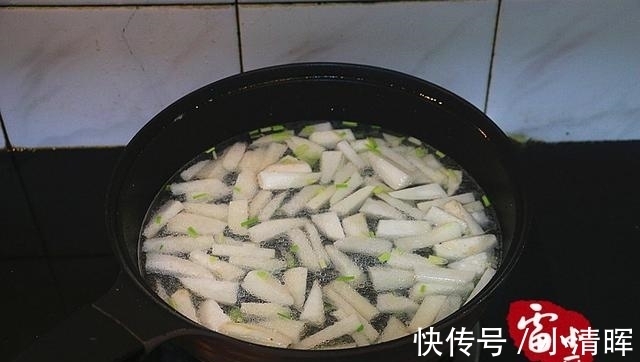 粮食|比猪肉便宜,比猪肉有营养,是粮食也是蔬菜,简单炒炒,真好吃
