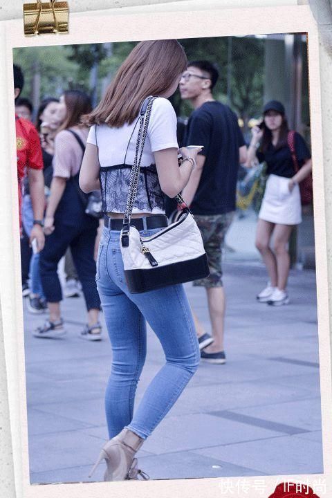 牛仔 美丽少妇穿上牛仔裤百搭又时尚,穿着舒适还显瘦,性感又迷人