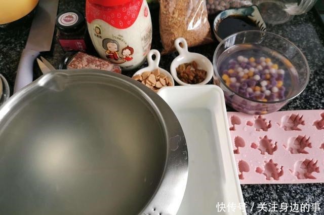 中国人吃腻了的小吃,在国外却成了稀罕物,还取名叫雨滴蛋糕