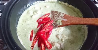 泰式绿咖喱|炖鸡时,直接下锅炖就不对,教你一招,鸡肉鲜嫩入味,营养不流失