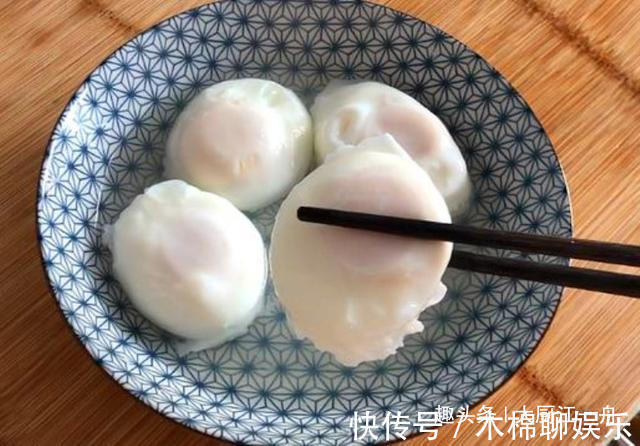 水煮荷包蛋,我只服这个做法,不散花不破皮,个个圆润又好吃