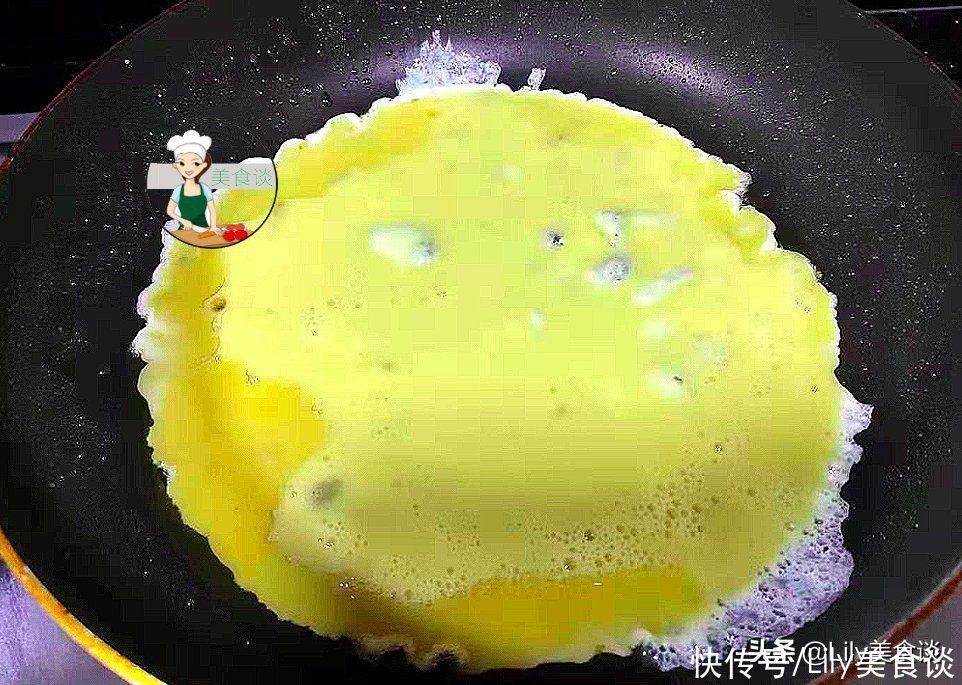 秋天,记得多吃这“一白一绿”,不放肉炒也很香,秋天吃它特养人