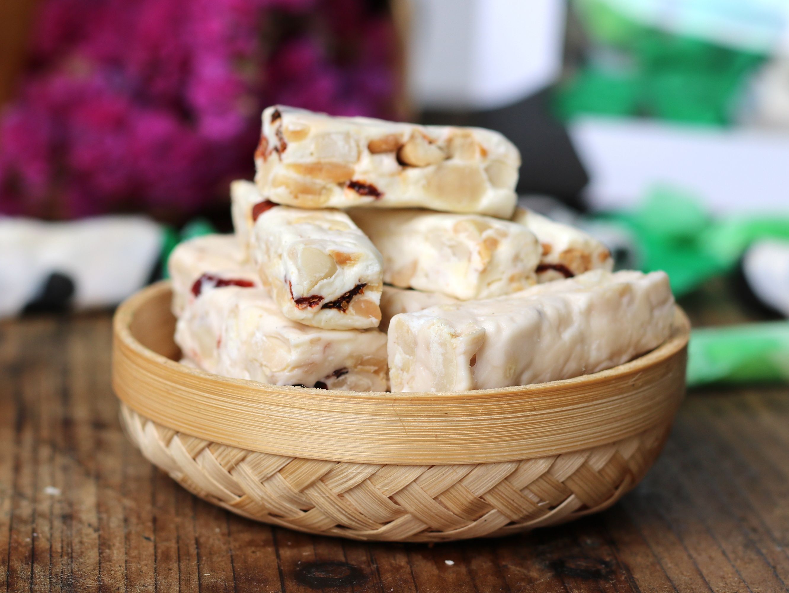 牛轧糖这做法火了，不开明火不用锅，奶香浓郁，朋友：完全没想到