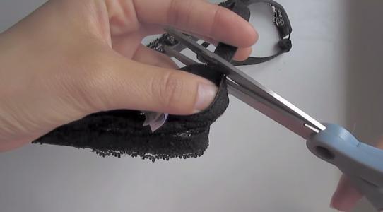 穿旧的内衣不用扔,后面的小排扣留好了,还有大用处