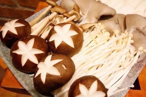 吃火锅|在家吃火锅，必买这几样菜，不用多少钱，朋友：是个会过日子的人