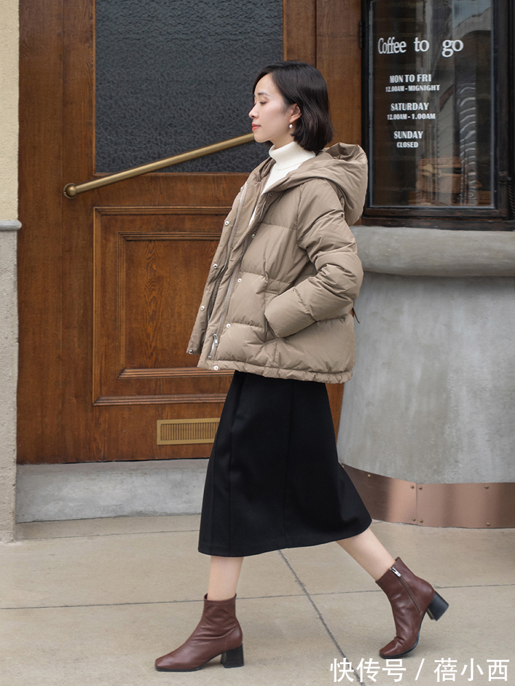 小姐姐 今年流行这4种“羽绒服”,搭配牛仔裤、半身裙时髦又洋气