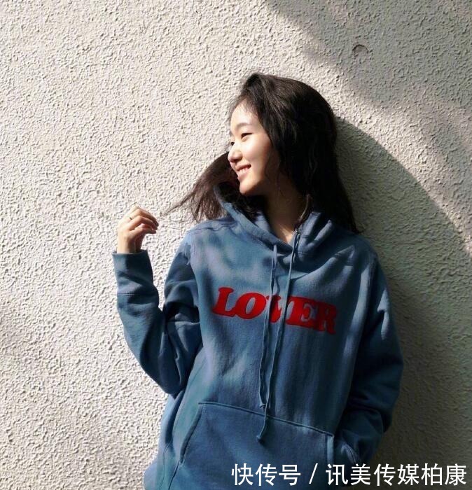 范本|自带温柔氛围的单眼皮女生金高银 舒服自在穿搭范本