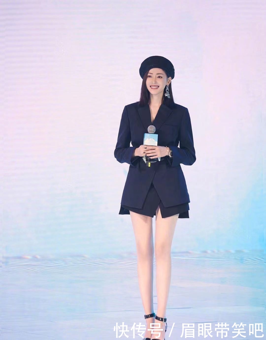 杨子姗 姐妹俱乐部,综艺热播榜第8名,欢乐开场。