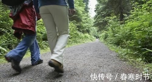 运动量|跑步5公里和走路5公里,哪个更健康本文为你一一说清