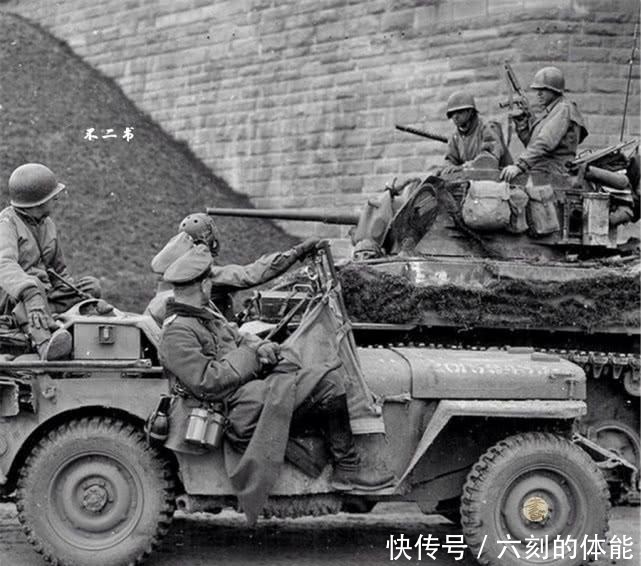 镜头|二战老照片镜头前投降的德军士兵,失去了昔日不可一世的疯狂