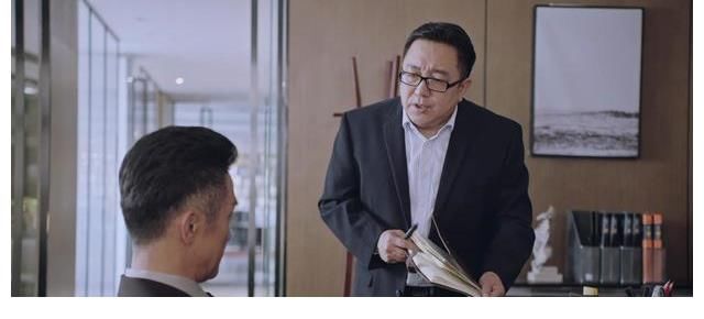 官場小丑陸建設(shè)：三姓家奴也有過高光時刻