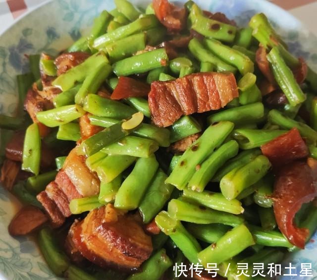 五花肉|五花肉焖豆角,家常下饭菜,百吃不厌!