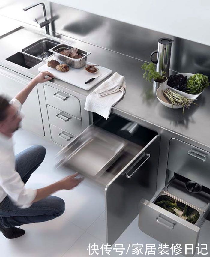 厨房|入住两年的新房子，今天站出来说实话：厨房台面能不能装不锈钢？