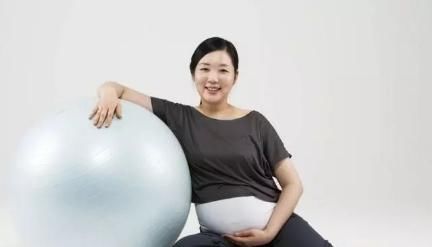 孕妇|孕妈几个月显怀算是正常现象？越早证明胎儿发育越好吗？结果意外