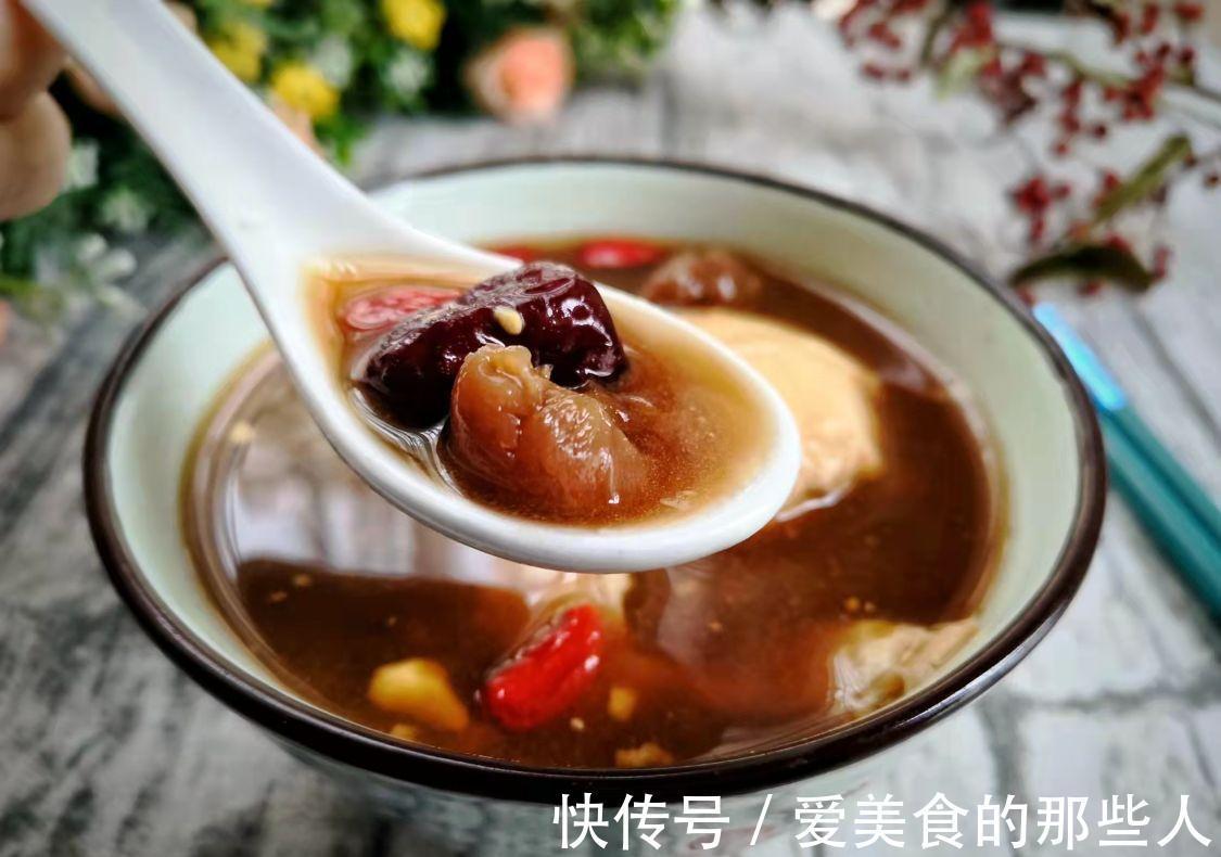 冬天对女人最好的一道汤，益气补血，常喝手脚不冰凉，温暖过寒冬