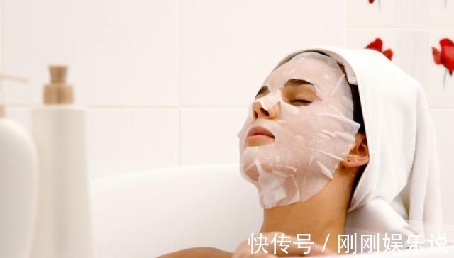 粉刺|为什么你的黑头越来越多坚持做好这3件事,跟黑头油脂说拜拜