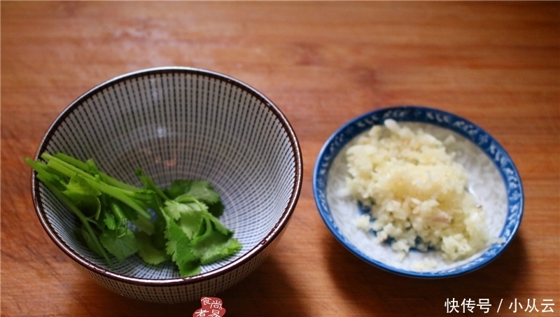 夏日|夏日炎炎,教您做一款爽口凉拌菜,香辣开胃又解腻,特别简单