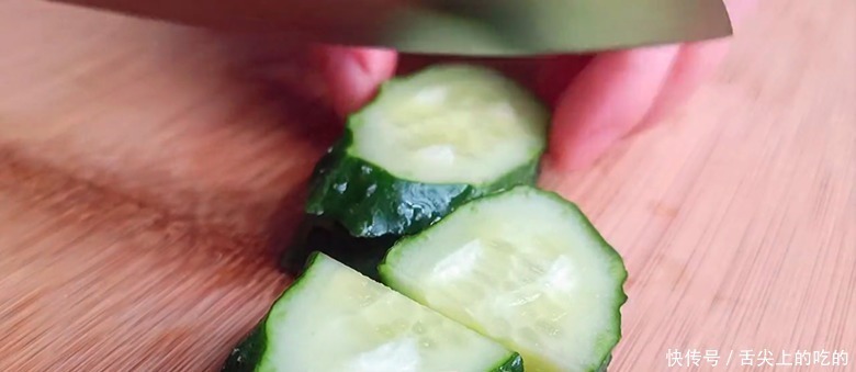 五花肉不要红烧啦,淋2个鸡蛋,你想不到的做法,每次上桌不够吃