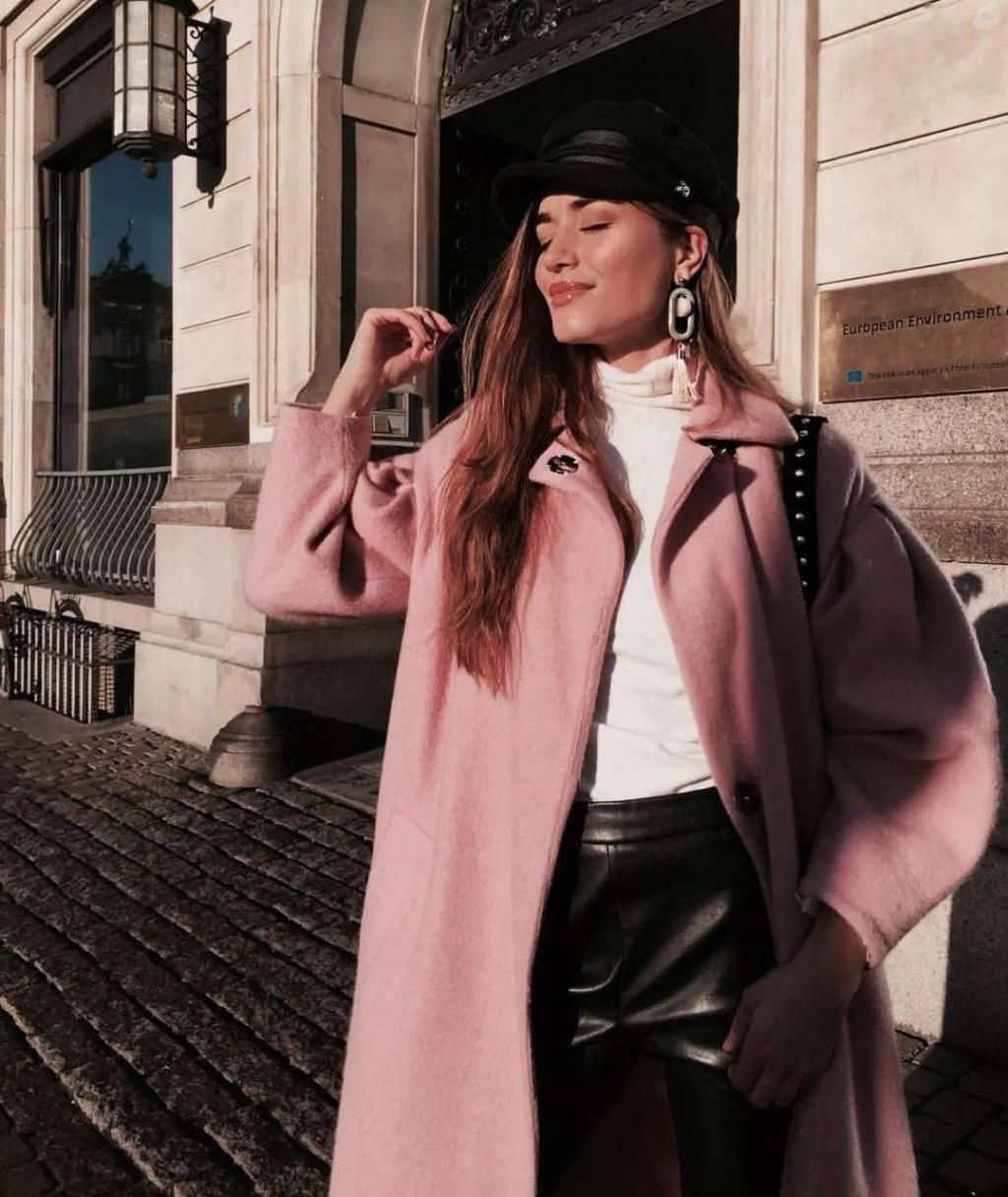  黑色|比驼色显白，比黑色高级，大衣今年流行这5个颜色！