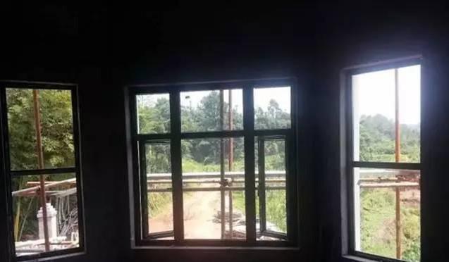 开山|70后老夫妻合伙开山,40万为孩子建独一无二的2层婚房,牛!