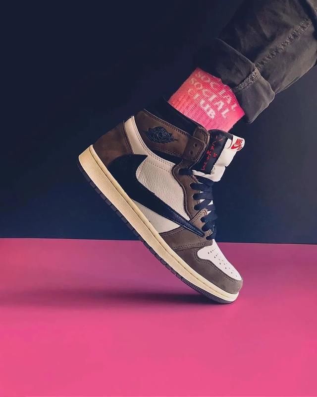 差几倍的价格却有着相似的外观，你怎么看待这些平替款NIKE和AJ？