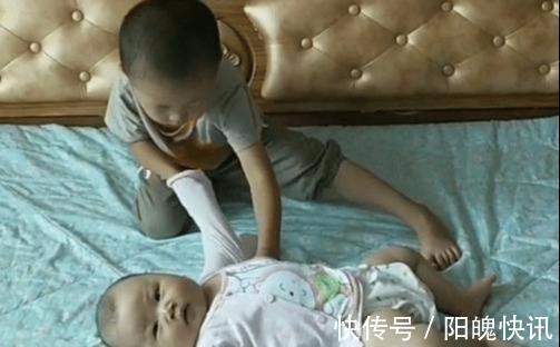 全网|4岁哥哥照顾妹妹起居火了,大概是全网“混得最牛”的二胎