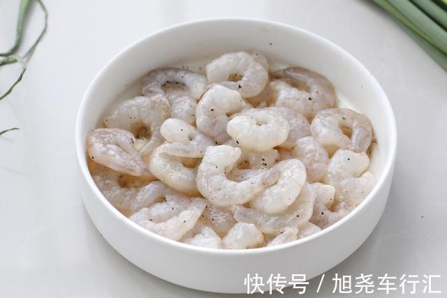 光盘|推荐一道夏季快手家常菜,五分钟端上桌,口感鲜美吃光盘也不长肉