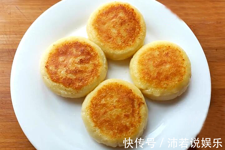 此饼是女儿最爱吃的早餐,隔三差五吃一回,补脑补钙又增高