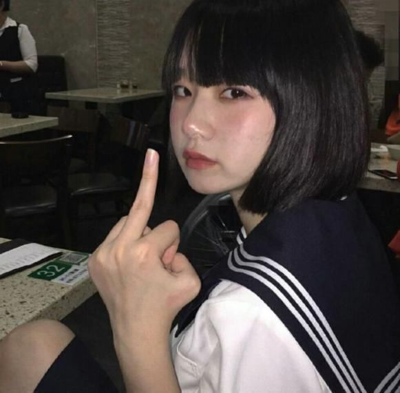 发型 “初恋还在”的女孩子,八成喜欢留“这3发型”,难怪异性缘会归0