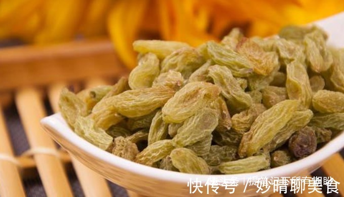 食物|女性担心自己老太快,不妨多吃4种食物,滋润肌肤、补益身体!