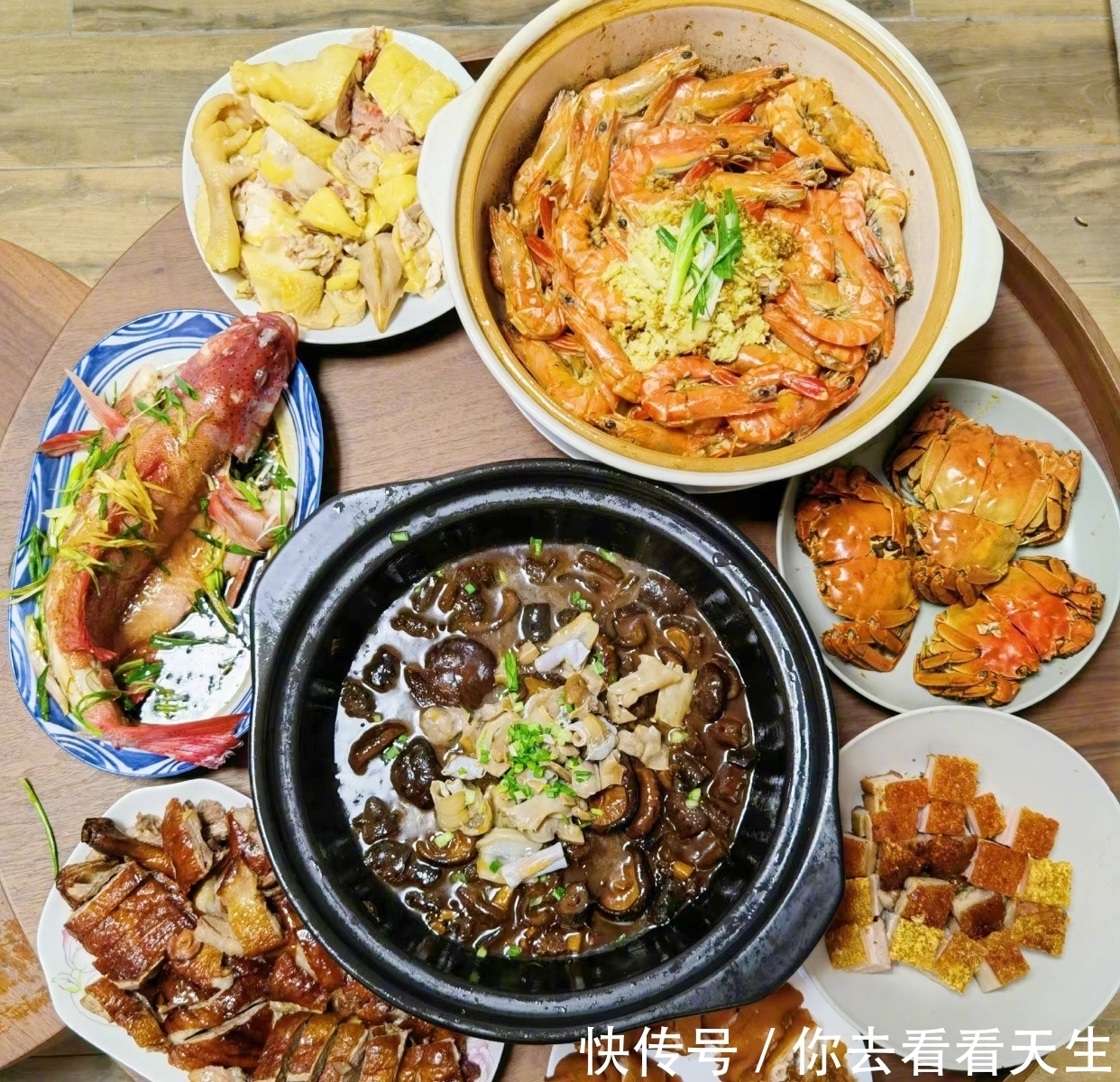 俞灏明晒年夜饭，一桌8道硬菜，1万人纷纷点赞，网友：好想蹭饭