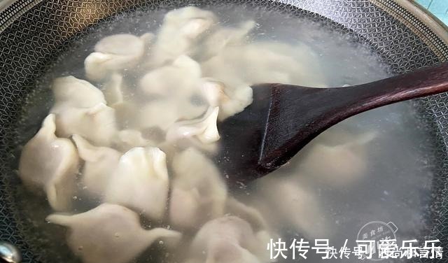 牛肉饺子这样调馅太好吃了,再贵也要吃,做法简单味道鲜香,解馋