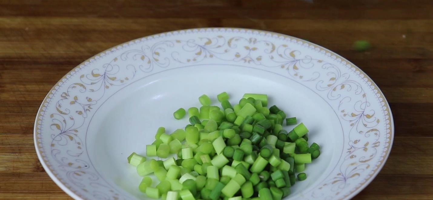 面条这样做,我家隔三差五做着吃,实在是太香了,营养解馋