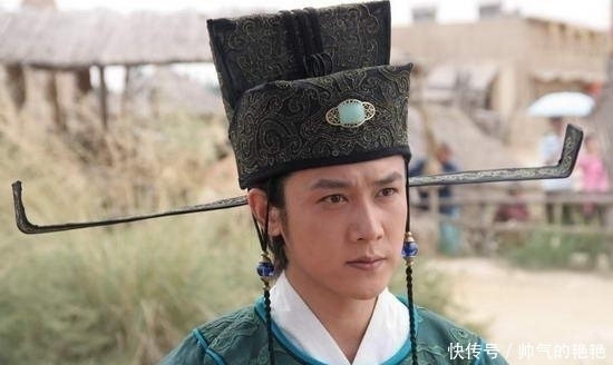 内涵|史上最具内涵的千古妙对,上联大嫂翻书心想汉,下联太经典了