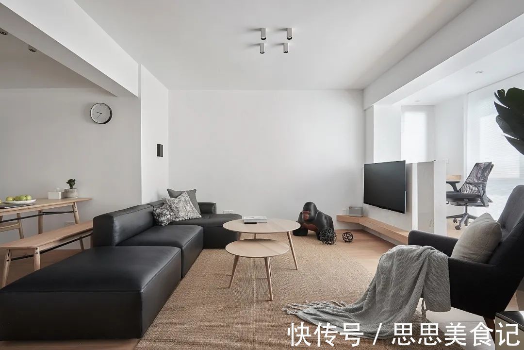 达芬奇|什么时候“沙发+茶几+电视”成了客厅标配?统统不要,住起来更爽