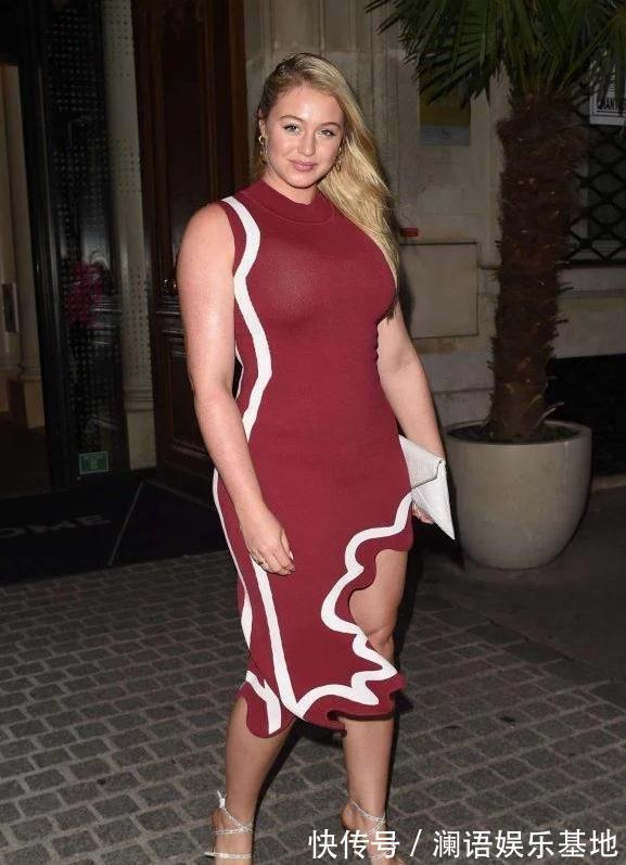 腹肌|体重180的大码超模,靠健身练就六块腹肌,看不出是个胖子