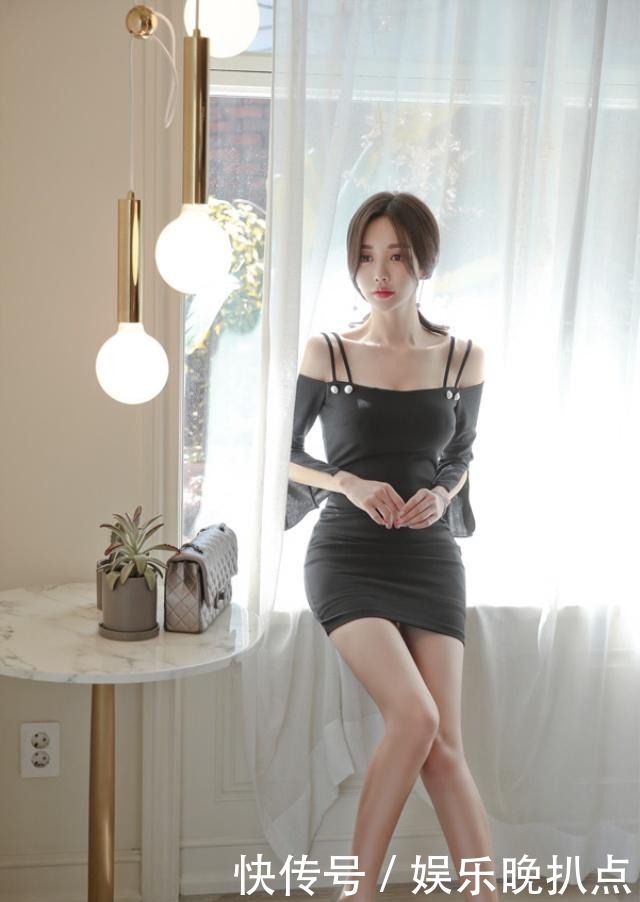 高跟鞋|贴身+精致的连衣裙,加上高跟鞋,更能塑造女神身形