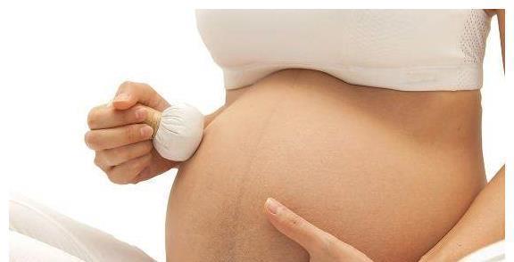 肚子|孕妈肚子上一条黑黑的中线，真的能看出男女吗？原来学问这么大！