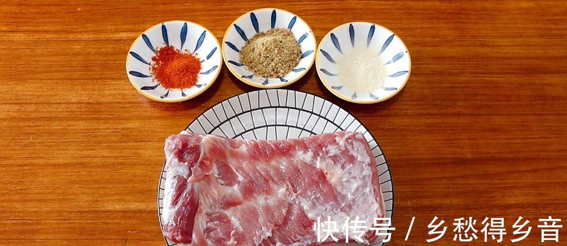 锡箔|脆皮五花肉的家常做法，搭配甜辣酱，开胃又解腻，特别的好吃！