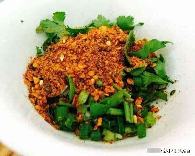 红油|教你8种蘸料的调制配方，让你吃什么都比别人更加有滋味