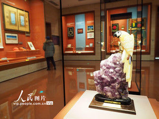 中央礼品文物管理中心|“党和国家领导人外交活动礼品展”在京举行