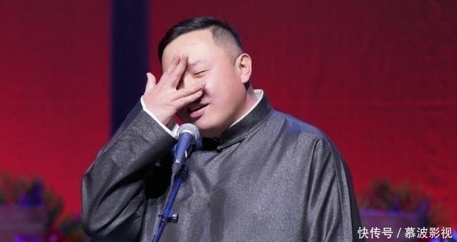 脱口秀曝光现场录制照片,令人唏嘘不已,网友:加入德云社无望